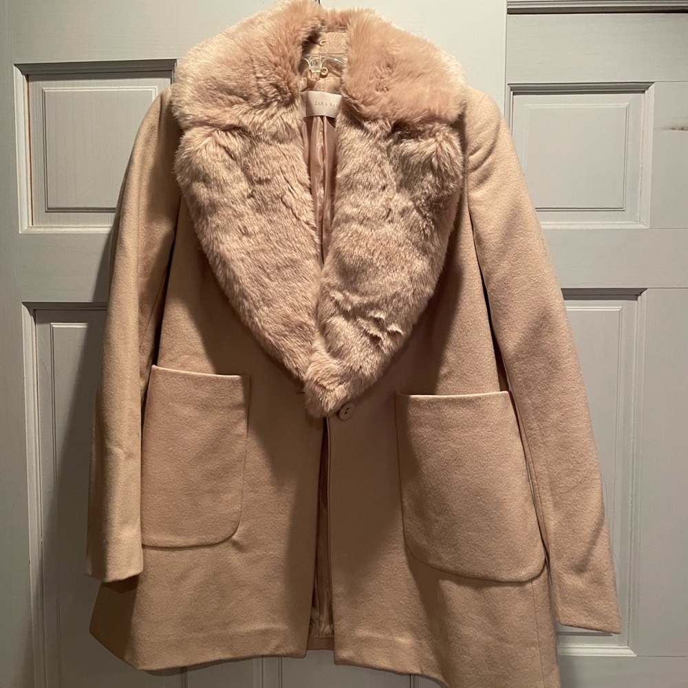 Zara Basic SzM Fur Collar Blazer Coat